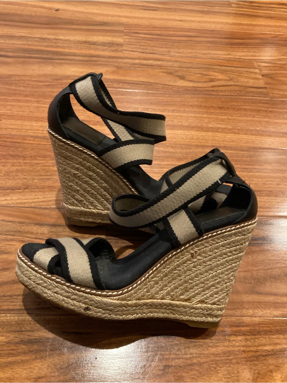 TORY BURCH  Black & Cream Contrast Elastic Espadrille Wedges Women's 7B